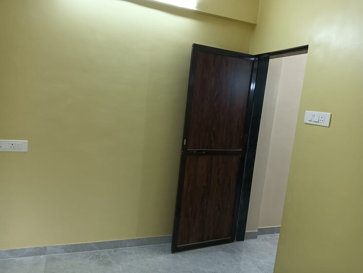 Room, kuber-aangan-phase-i 1 Bedroom 525 Sq.Ft. Apartment In Dombivli West Thane 7509950