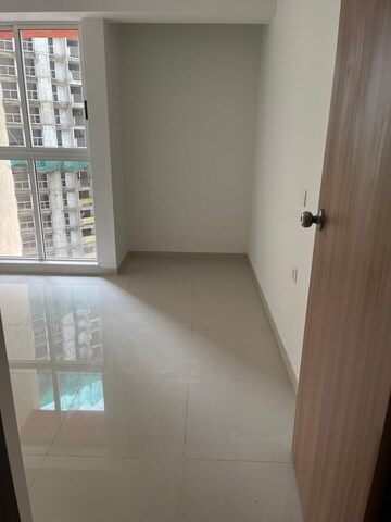 Room in 1 BHK Apartment at Sanghvi Estates, Kalyan West – for Sale