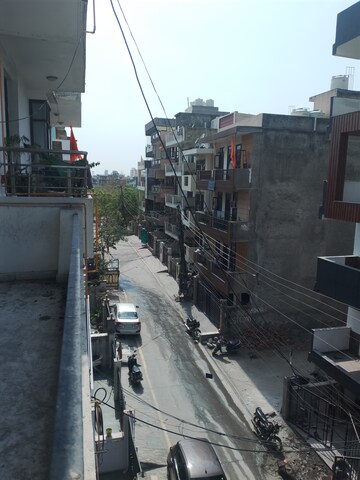 Balcony in 3.5 BHK Builder Floor at Sainik Colony – for Sale