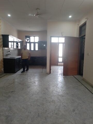 Living Room in 3.5 BHK Builder Floor at Sainik Colony – for Sale