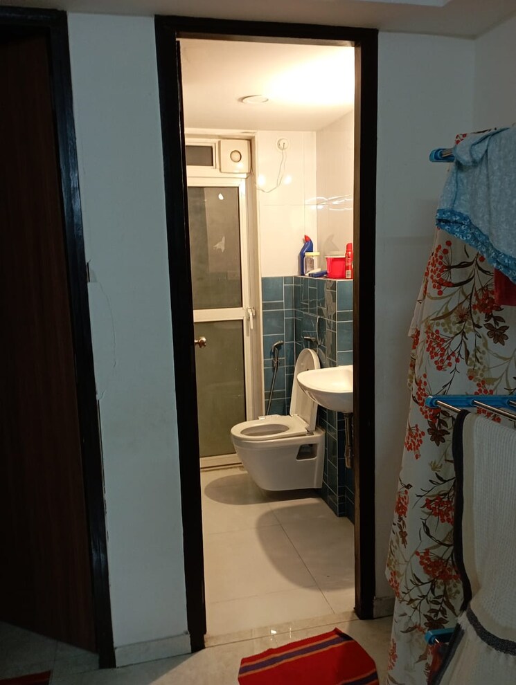 Bathroom, lodha-amara 1 Bedroom 472 Sq.Ft. Apartment In Kolshet Road Thane 7510382