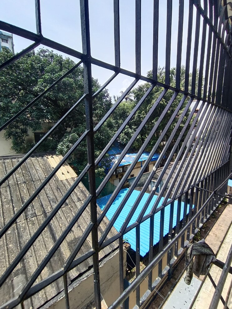 Balcony, surat-bahar-apartments 2 Bedroom 800 Sq.Ft. Apartment In Azad Nagar Colaba Mumbai 7510436