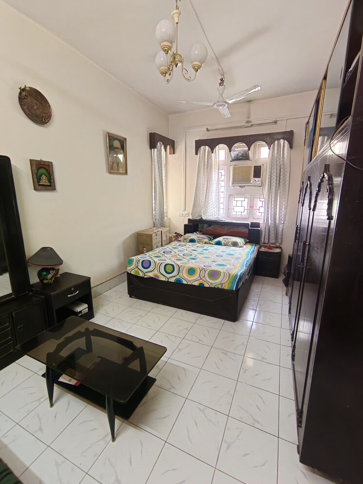 Living Room, surat-bahar-apartments 2 Bedroom 800 Sq.Ft. Apartment In Azad Nagar Colaba Mumbai 7510436