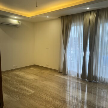Room in 5 BHK Builder Floor at North Mullanpur – for Sale