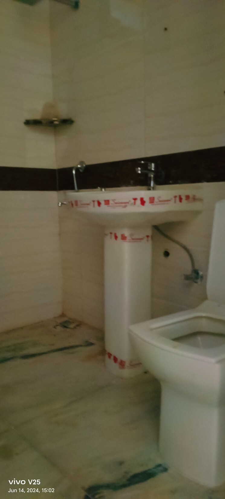 Bathroom, balaji-green-glades 3 Bedroom 1400 Sq.Ft. Builder Floor In Vasundhara Sector 10 Ghaziabad 7510573