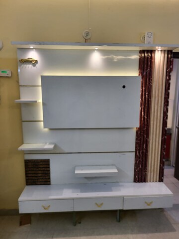 Furnished Amenities in 3 BHK Apartment at Super Realtech Oxy Homez, Defence Colony – for Sale