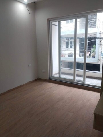 Room in 3 BHK Builder Floor at Peer Mucchalla – for Sale