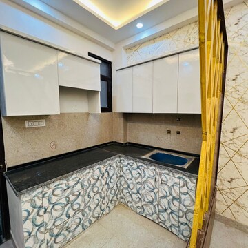 Kitchen in 1 BHK Builder Floor at Dlf Ankur Vihar – for Sale