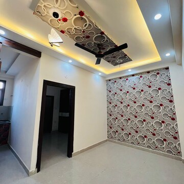 Room in 2 BHK Builder Floor at Dlf Ankur Vihar – for Sale