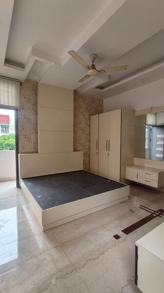 2 BHK Builder Floor For Resale in Ramprastha Pearl Court Vaishali Sector 7 Ghaziabad  7511087