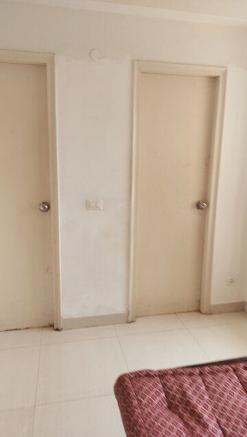 Building Lobby in 3 BHK Apartment at Signature Global Synera, Sector 81 – for Sale