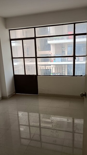 2 BHK Apartment For Sale in Signature Global Synera, Sector 81