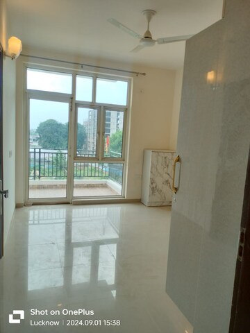 Room in 3 BHK Apartment at Rishita Manhattan, Gomti Nagar – for Sale