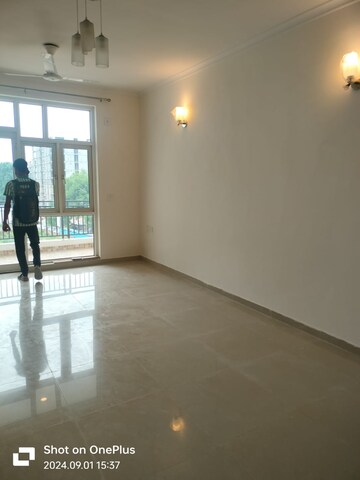 Room in 3 BHK Apartment at Rishita Manhattan, Gomti Nagar – for Sale