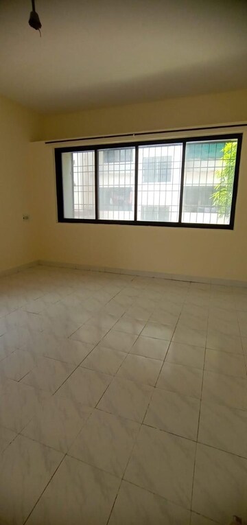 Room in 3 BHK Builder Floor at Anand Vihar – for Sale