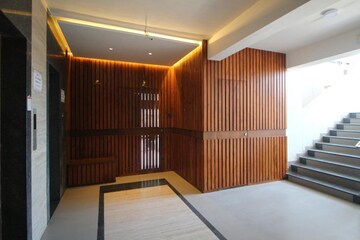 Furnished Amenities in 4 BHK Apartment at Vanta – for Sale