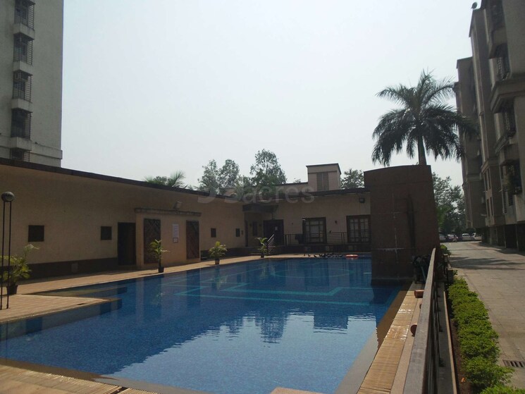 Swimming Pool, kalpataru-kamdhenu 1 Bedroom 630 Sq.Ft. Apartment In Mulund East Mumbai 7511448
