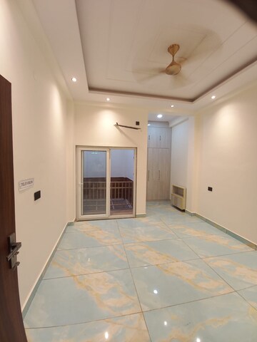 Room in 3 BHK Builder Floor at Swaran Jayanti Puram – for Sale