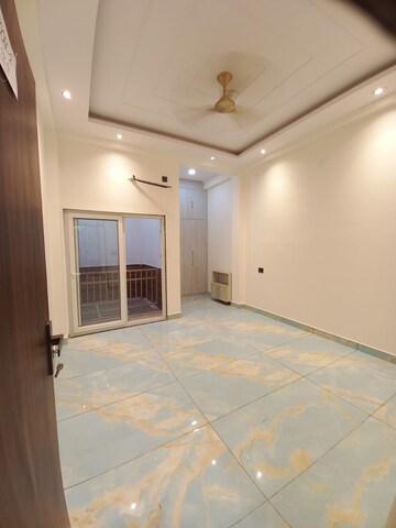 Room in 3 BHK Builder Floor at Swaran Jayanti Puram – for Sale