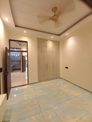 Room in 3 BHK Builder Floor at Swaran Jayanti Puram – for Sale