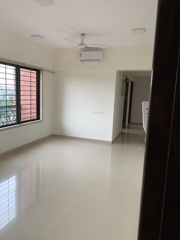 Room in 2 BHK Apartment at Diamond Garden, Chembur – for Rent