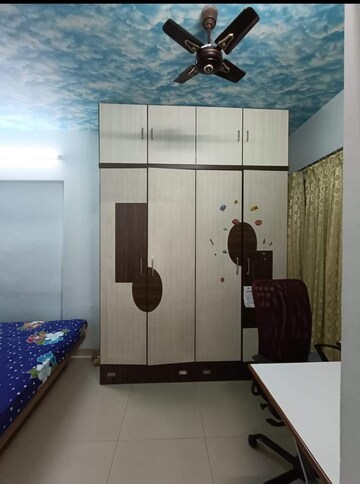 Furnished Amenities in 2 BHK Apartment at Mulund East – for Sale