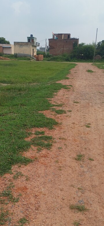 Plot For Sale in Bhopani Village