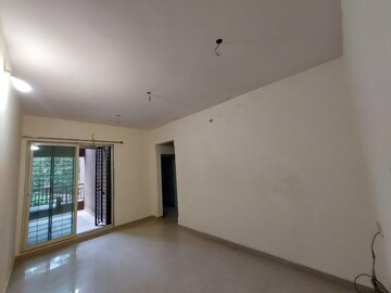 Room in 3 BHK Apartment at Mohan Suburbia, Ambernath West – for Sale