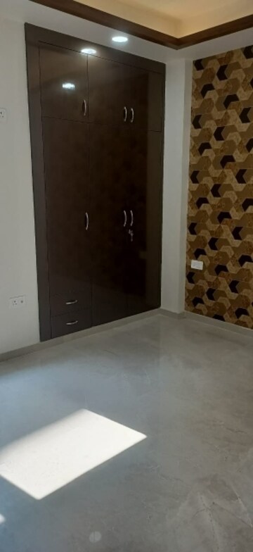 Room in 3 BHK Builder Floor at BP Homes, Sector 85 – for Sale