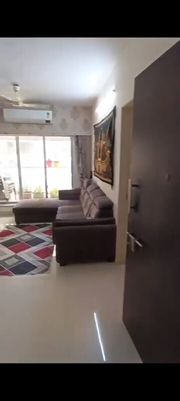 Bathroom in 2 BHK Apartment at Poonam Estate Cluster I, Mira Road – for Sale