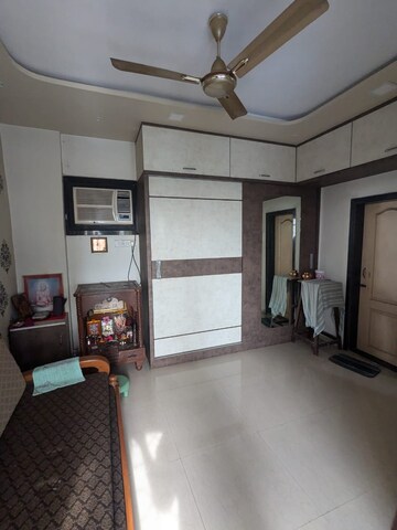 Parking in 3 BHK Apartment at Amrut Paradise, Kalwa – for Sale