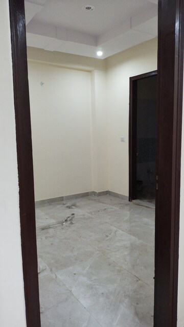 Room in 2 BHK Builder Floor at Mayur Vihar Phase 1 – for Sale