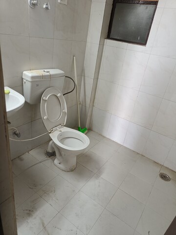 Bathroom in 2 BHK Builder Floor at Sector 33 – for Sale
