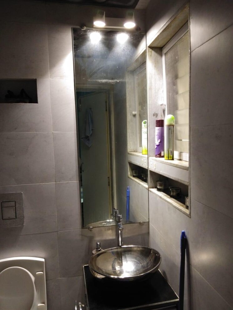 Bathroom, kanakia-challengers 3 Bedroom 1325 Sq.Ft. Apartment In Kandivali East Mumbai 7512451