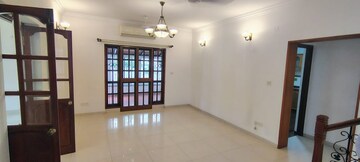 Room in 4 BHK Villa at Prestige White Meadows, Whitefield – for Rent