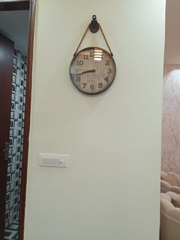 Furnished Amenities in 3 BHK Builder Floor at Dwarka – for Sale