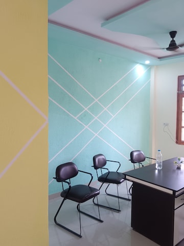 Furnished Amenities in 2 BHK Independent House at Sultanpur Road – for Sale