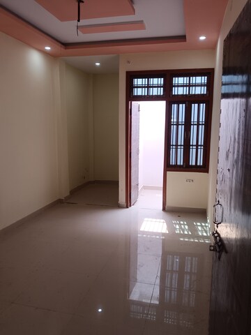 Room in 2 BHK Independent House at Sultanpur Road – for Sale