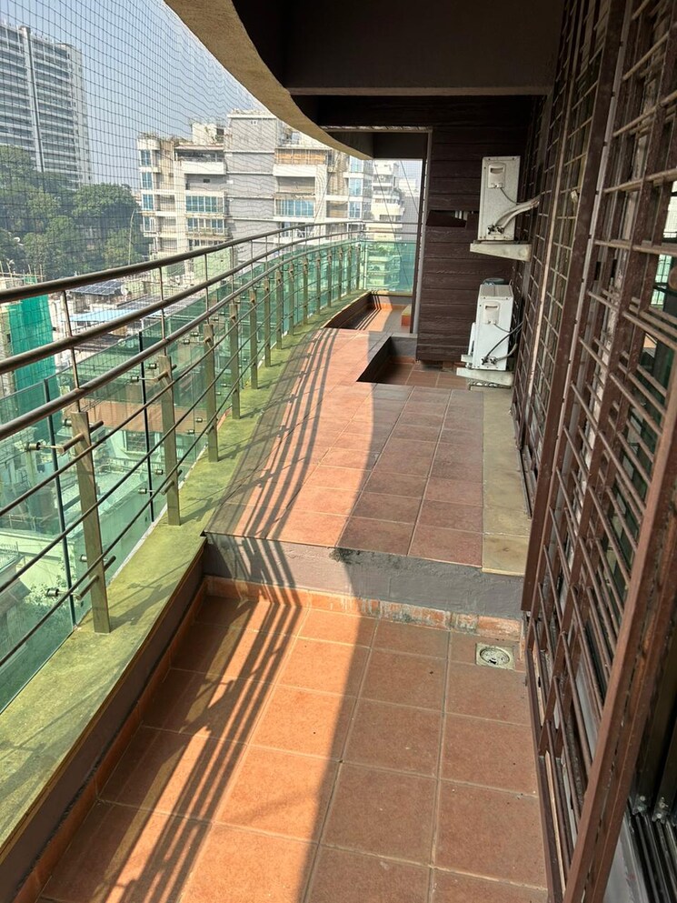 Balcony, vinayak-heights-bandra 3 Bedroom 2341 Sq.Ft. Apartment In Bandra West Mumbai 7513092