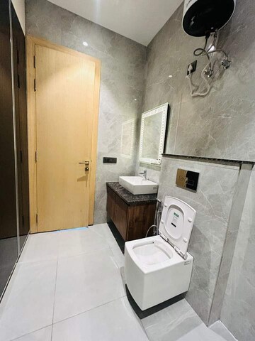Bathroom in 4 BHK Builder Floor at DLF Pink Town House, Dlf City Phase 3 – for Sale