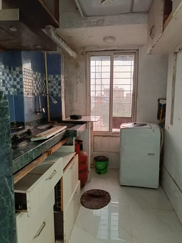 Kitchen, royal-palms-garden-view 1 Bedroom 535 Sq.Ft. Apartment In Goregaon East Mumbai 7513362