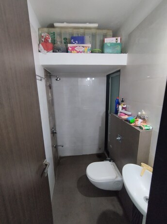 रेसिडेन्शियल फ्लॅट वर्ग फुट फॉर रीसेल इन कल्याण ईस्ट ठाणे  7513553