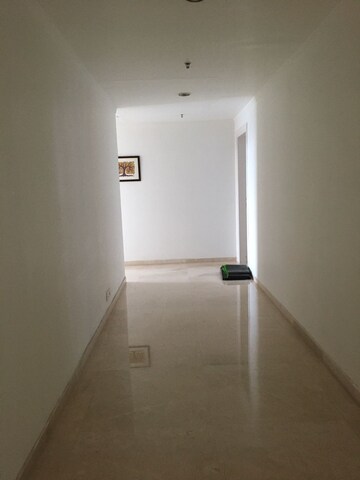Building Lobby in 3 BHK Builder Floor at BPTP Parklands, Sector 76 – for Sale