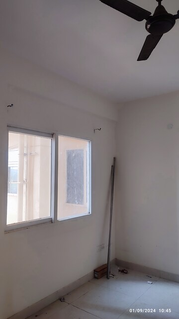 Furnished Amenities in 2 BHK Apartment at Signature Global Orchard Avenue, Sector 93 – for Sale
