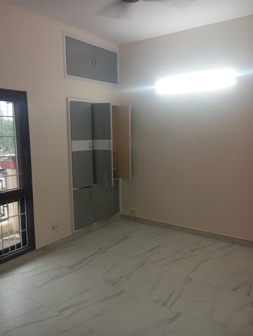 Room in 2 BHK Builder Floor at Mayfield Garden – for Sale