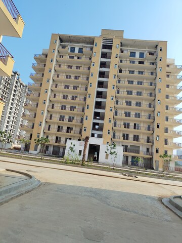 3.5 BHK Builder Floor – Exterior View View at Spire Orion at South, Sector 68 - for Sale