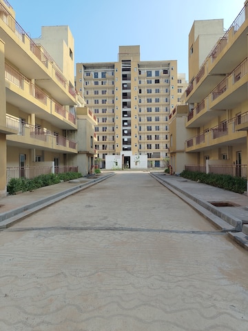 Balcony in 3.5 BHK Builder Floor at Spire Orion at South, Sector 68 – for Sale