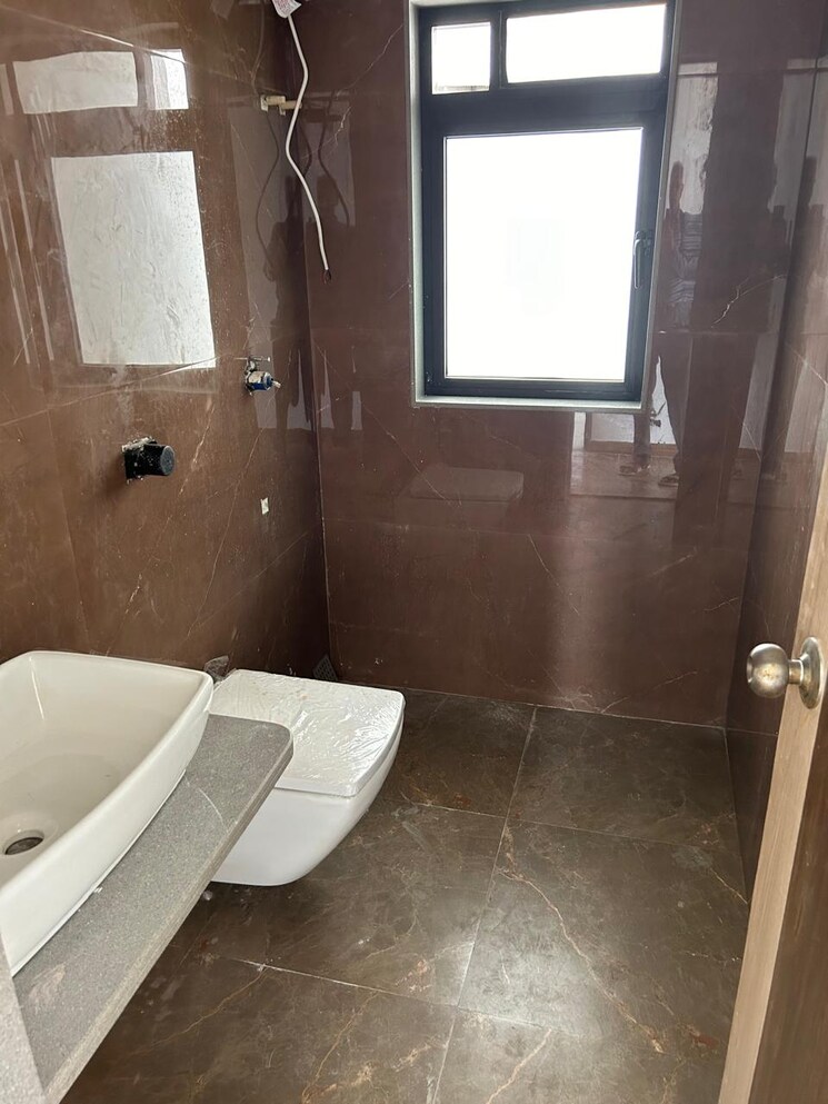 Bathroom, johaan-signature-isle 2 Bedroom 807 Sq.Ft. Apartment In Wadala Mumbai 7514317