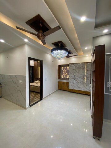 Room in 3 BHK Builder Floor at Sector 124 – for Sale