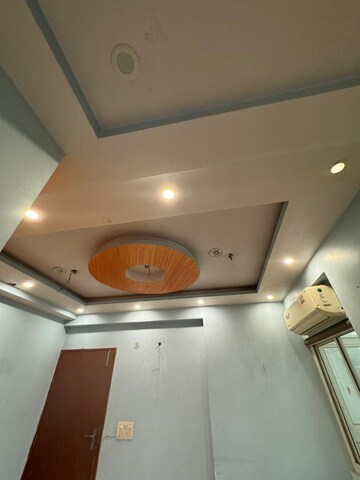 Furnished Amenities in 5 BHK Independent House at Sector 41 – for Sale